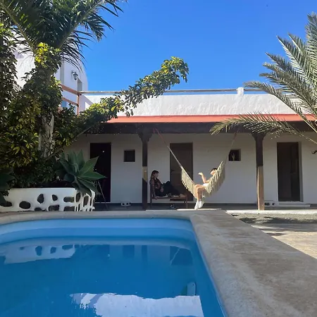 Casa Cocolores Πανσιόν *